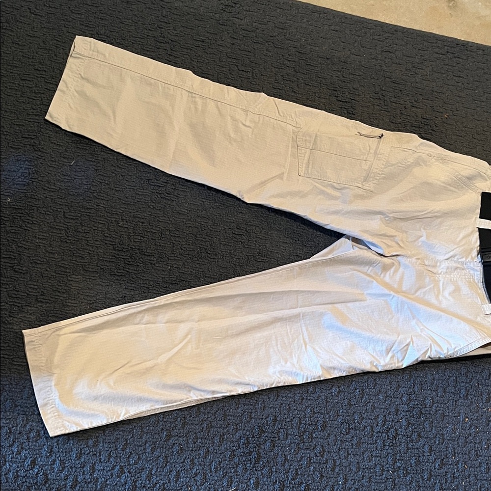 Columbia Men's Khaki Cargo Pants 34x30